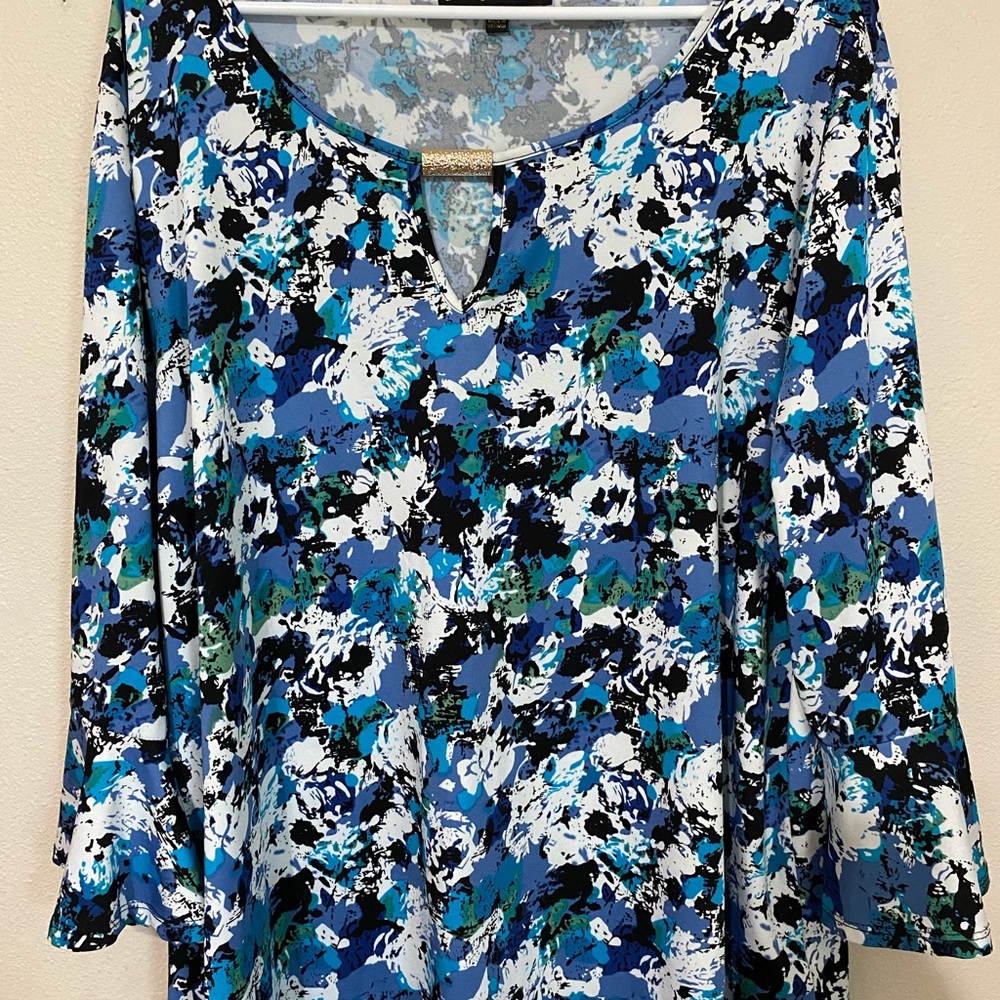 Womans Plus size blouse